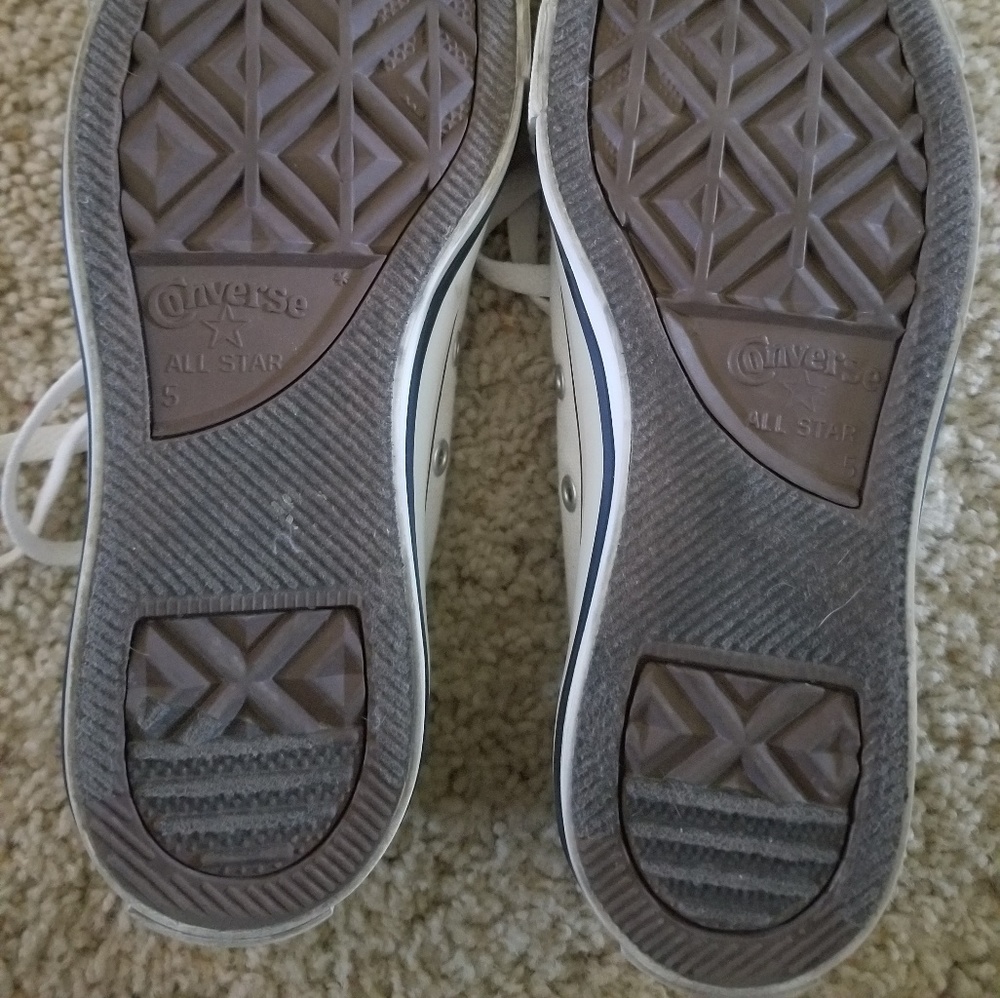 Converse - Picture 3 of 3